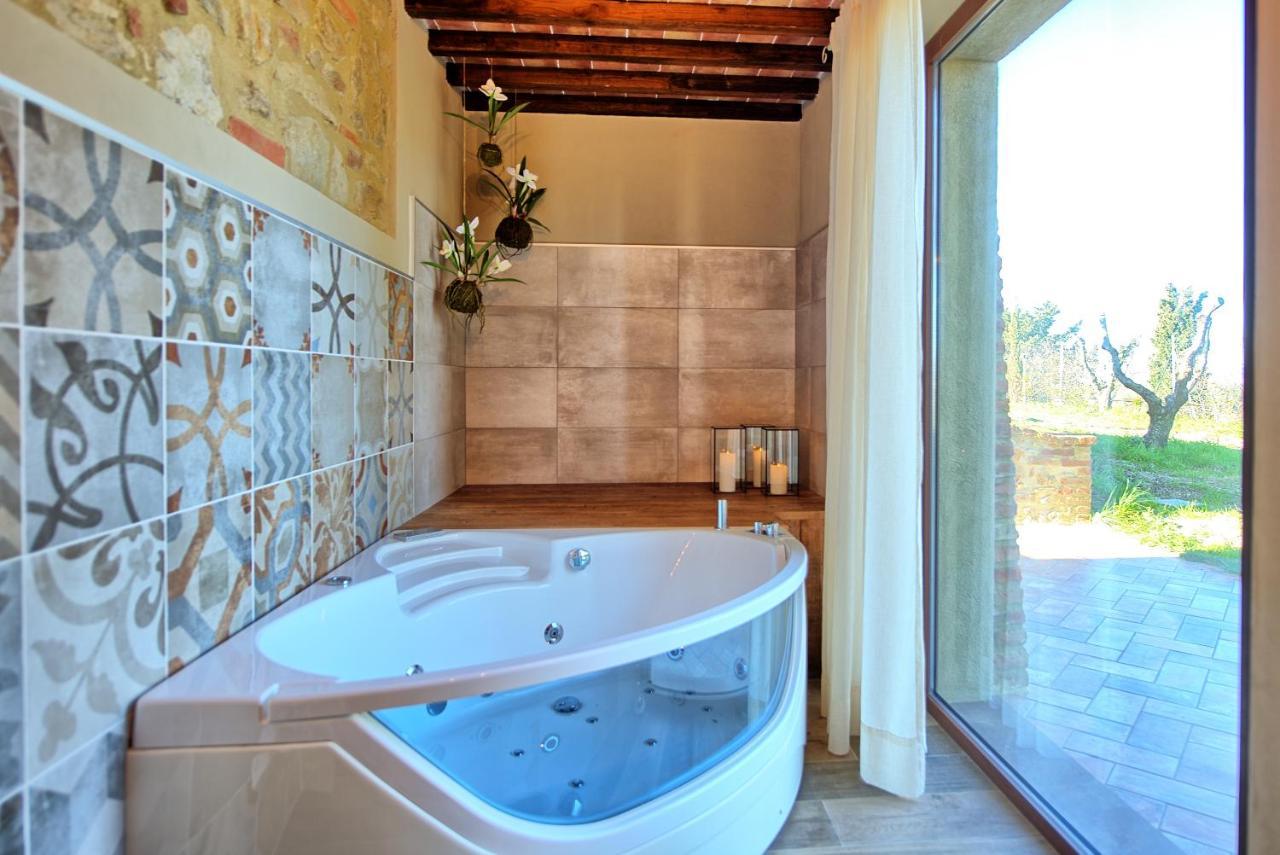 Villa Massimiliano By Posarellivillas Volterra Exterior photo